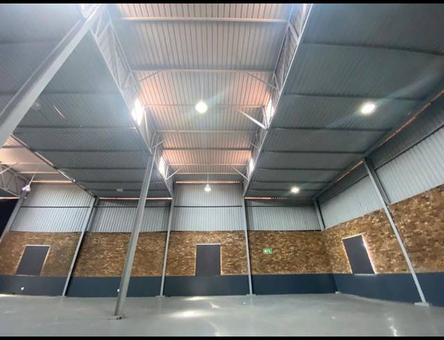 2,900M² WAREHOUSE FOR SALE IN ARMADALE